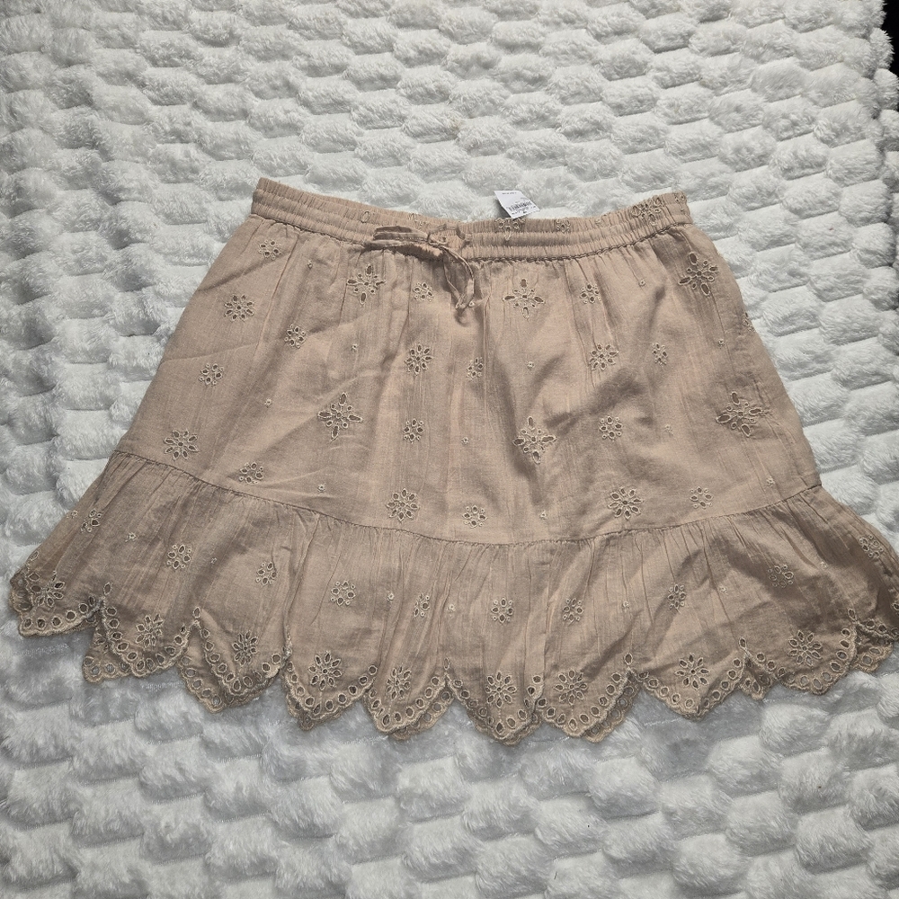 Aerie eyelet embroidery ruffle mini skirt.